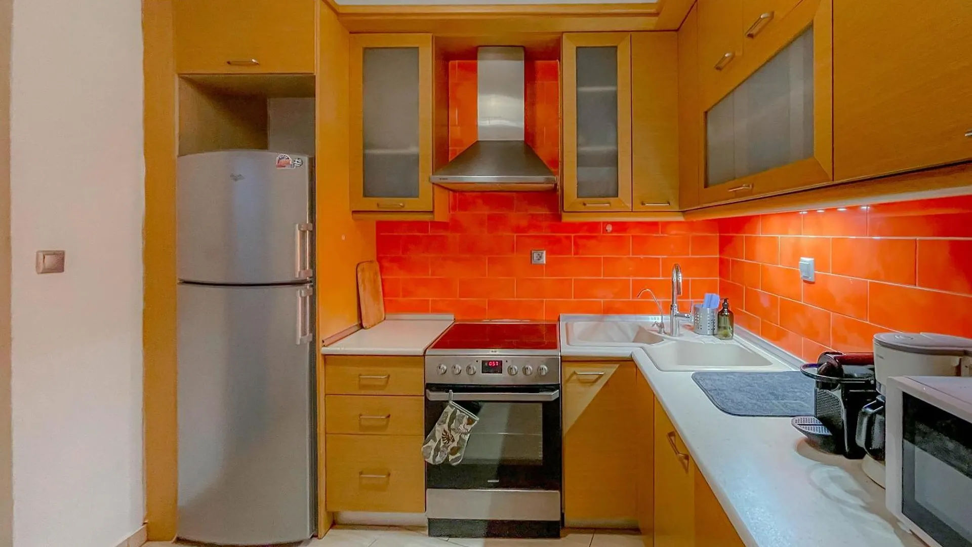 Traveler Home 85M2 Private Parking Next To Center Thessaloniki Appartement